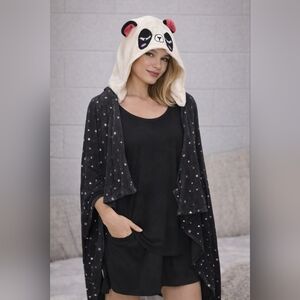 Under One Sky Black and Pink Hooded Cape